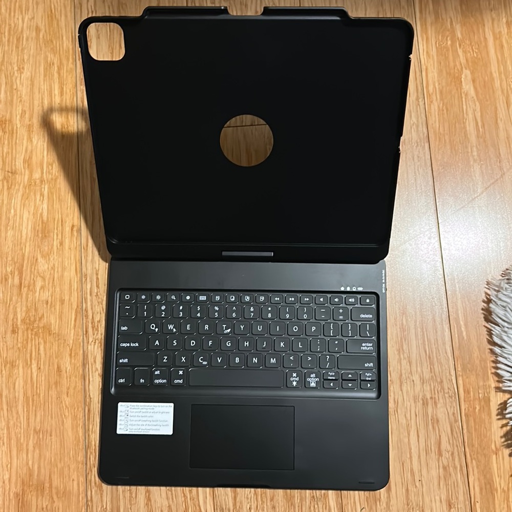 Wireless Keyboard - Picture 3 of 4